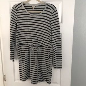 Sweatshirt striped cinched dress with pockets